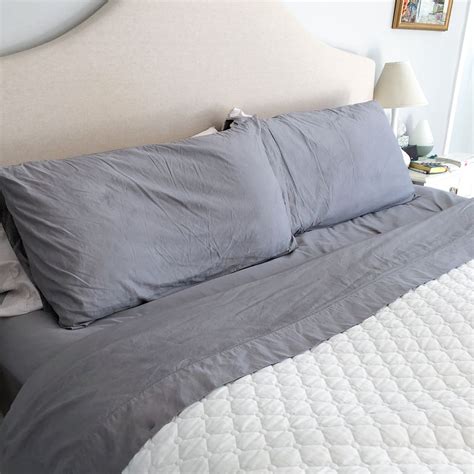 High thread count bed sheets. Almost all of the picks from our cotton sheet guide now hold that certification—the L.L.Bean 280-Thread-Count Pima Cotton Percale Sheets, the Riley Percale Sheet Set, the Cuddledown 400 Thread ... 
