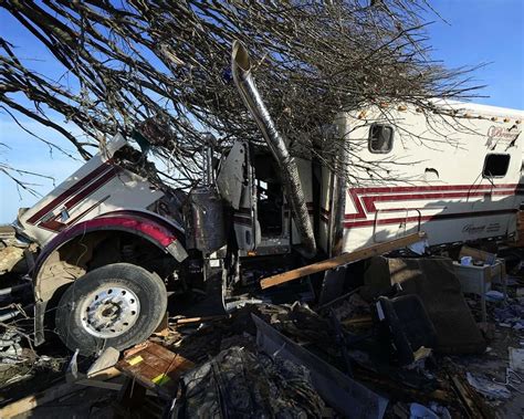 High tornado death toll in Mississippi like losing family