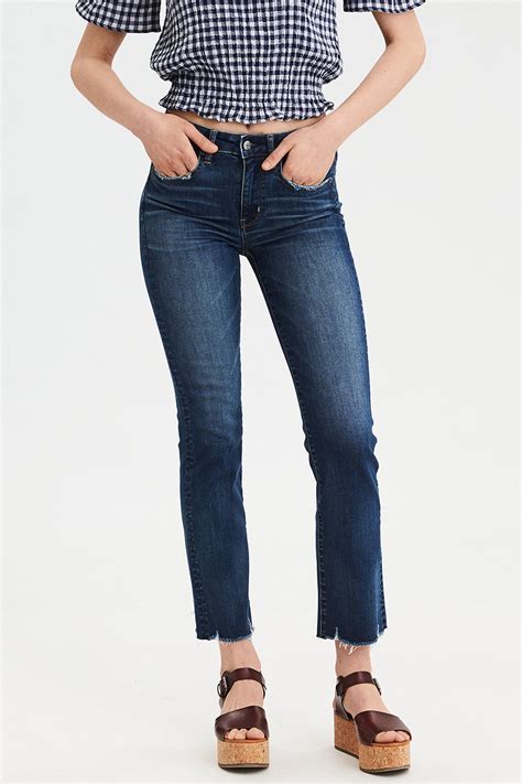High waisted. Jul 20, 2022 · Top Women’s High-Waisted Jeans for 2022. Best Baggy Jeans: Levi’s Premium High Loose Jean. Best Wide-Leg Crop Jeans: Lee High Rise Wide Leg Crop Jean. Best Boot-Cut Jeans: DL1961 Bridget Boot ... 