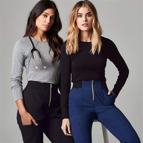 High waisted scrub pants. FIGS Zamora High Waisted Jogger Style Scrub Pants for Women — Slim Fit, 6 Pockets, High Rise Yoga Waistband Women Scrub Pants 4.4 out of 5 stars 805 $84.00 $ 84 . 00 