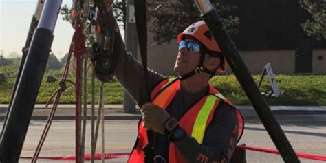 High-Angle Rescue, Hamilton, Ontario Tundra Rescue