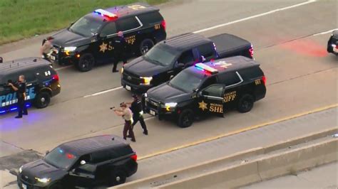 High-speed chase ends with arrests near Dupo, Illinois