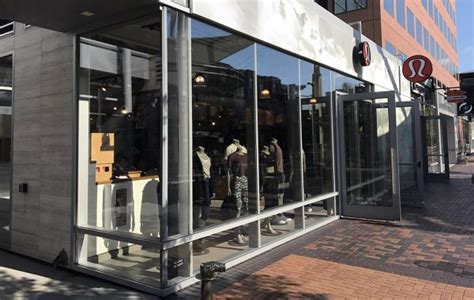 Highlands square lululemon. Brick and mortar reimagined. Our stores are a space for wellbeing. Stop by to shop and stay to sweat, eat and meditate. Select stores only. 