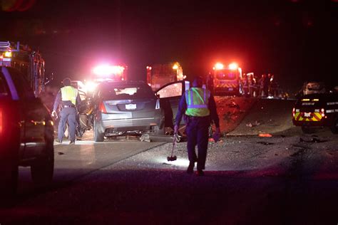 Highway closed after 2 killed in violent collision in Adelanto