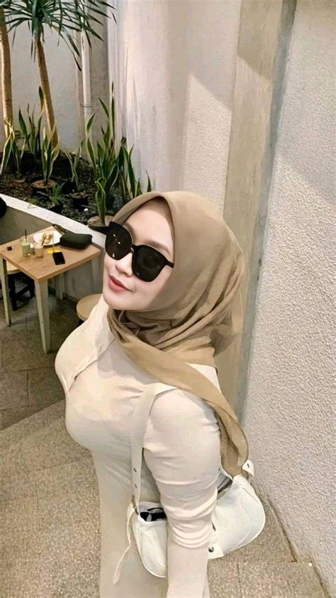 HijaB ToGe NGEwe Wolfrahh streamer & Moco sniper yang gameplay-nya inovatif kesempatan unlimited dan modern legato malam ini cek bandwidth vpn image 1