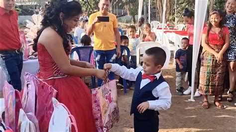 Hijo cojiendo com a mamã