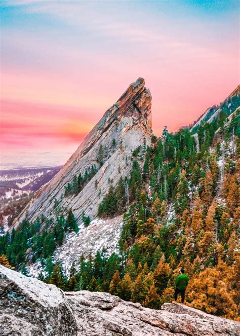 Hikes in boulder. 2 days ago · Hiking Trails in Boulder. Lace up your boots for a hike right in Boulder's backyard. From easy creekside strolls to more heart-pumping mountain summits, … 