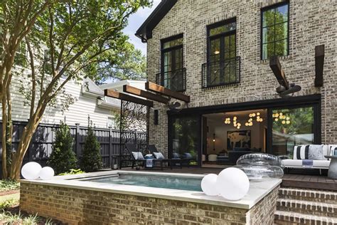 Hilary farr house. Even Christina Hall commented on her Instagram post. Earlier this December, Hilary Farr, longtime co-host of HGTV's Love It or List It, announced that she was leaving the show after 19 seasons ... 
