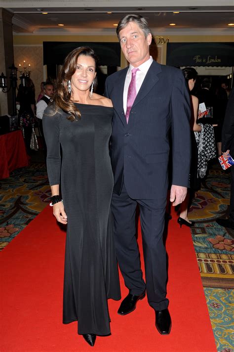 Hilary farr husband. Apr 18, 2023 · Hilary Farr with her husband David Visentin – Sources; Country Living Magazine Body Measurement. Hilary Farr stands at 5feet 9inches (1.75m), weighs roughly 130lbs (58kgs), and her vital statistics are 35-25-36 inches, with a bra size of 34B. Hilary has brown hair and brown eyes. 
