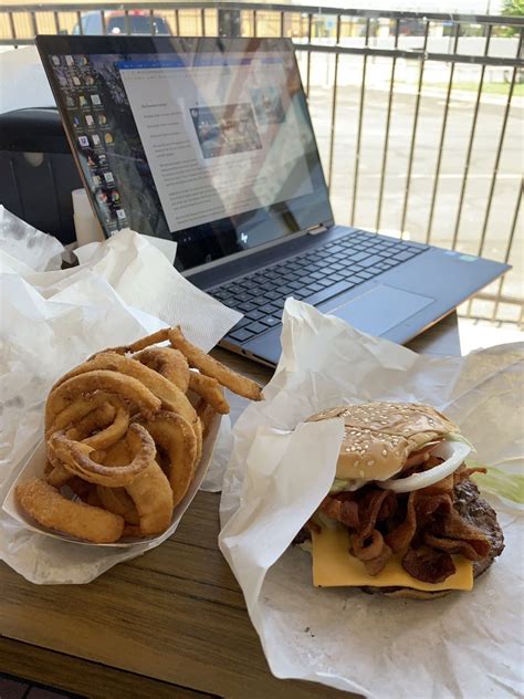 Hill-Berts Burgers Austin 360 Eats