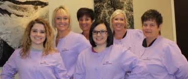 Hillsdale dental. Esztétikai és konzerváló fogászat, implantológia, parodontológia és fogszabályozás egy helyen, akár éber szedációban, modern, jól felszerelt kezelőkkel és saját műtővel. A Hillside Dental Klinikán kiemelten figyelünk arra, hogy minden beavatkozást csak az adott terület tapasztalt és képzett szakorvosa, kifogástalan ... 