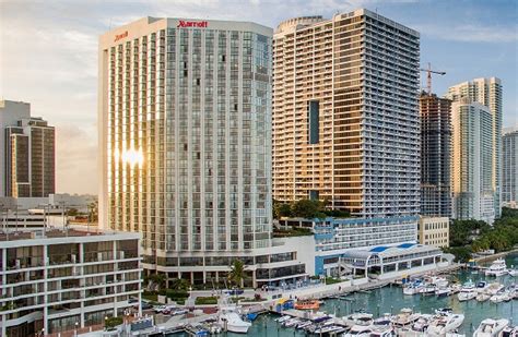 Hilton hotels near miami cruise port. Rating: 4 out of 5. Phone: 305-285-7112. Hilton Miami Downtown. If you want a top hotel that’s close to the cruise port, this is nearly as close as you can get. The … 