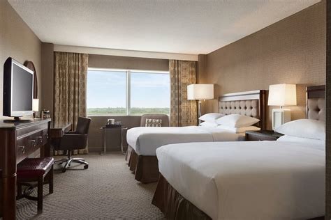 Hilton meadowlands reviews. Enjoy room amenities including a 43” Smart TV, mini-fridge and microwave. Stay active with our indoor pool and fitness center or unwind at our outdoor firepit ... 