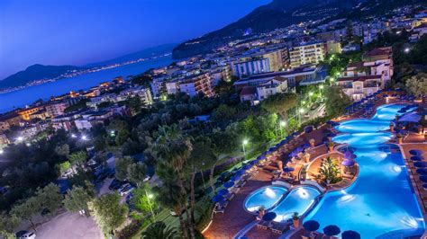Hilton sorrento italy. Now $224 (Was $̶4̶3̶2̶) on Tripadvisor: Hilton Sorrento Palace, Sorrento. See 4,470 traveler reviews, 2,561 candid photos, and great deals for Hilton Sorrento Palace, ranked #45 of 113 hotels in Sorrento and rated 4.5 of 5 at Tripadvisor. 