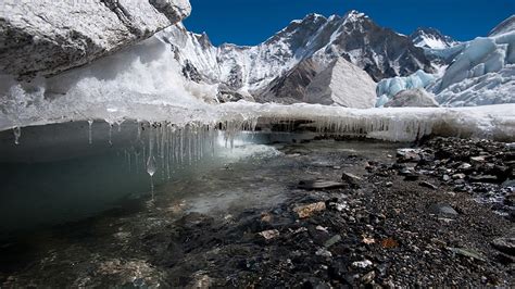 Himalayan glaciers could lose 80% of their volume if global warming not controlled, study finds