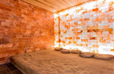 Himalayan salt therapy san bernardino reviews. Pink Himalayan salt, like all other forms of salt, is atomically 50 percent sodium and 50 percent chloride. However, by weight, sodium only makes up 40 percent of the compound. Tra... 