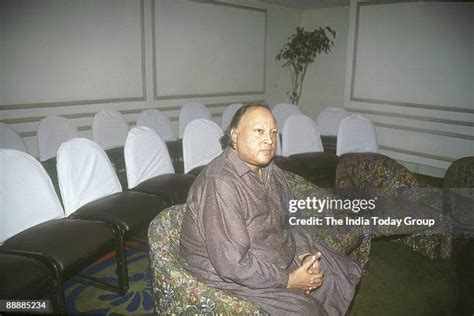 Hindi qawwali.  &bull; &bull; &bull; &bull; #qwwali #alimola #sultanulqadriaqaw...