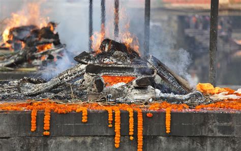 Hindu funeral services in mumbai. .  ...