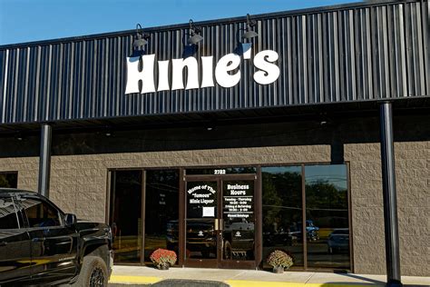 10 Agu 2021 ... LAWRENCEBURG, Tenn.— Local entrepreneurs Tripp & Jeanea Weigel have announced their plans to establish a permanent location for Hinie's BBQ .... 