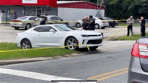 Geo resource failed to load. HINESVILLE, Ga. (WTOC) - The Hinesville Police Department is investigating after a woman was shot and killed at a convenience store on the corner of Memorial Drive and Gause Street on Wednesday night. Captain Tracey Howard with Hinesville Police said the victim is 56-year-old Rosemary Michael.. 