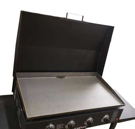 About this item [Enhanced Compatibility] - Perfectly Tailored for Your Blackstone 28-inch Griddle! This hinged lid is designed exclusively for Blackstone 28-inch flat top grills, including popular models like 1517, 1853, 1605, 1803, 1839, 1856, 1885, 1924, 1983, 2094, and 2145.