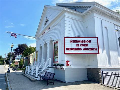 Hingham shipyard cinema. Things To Know About Hingham shipyard cinema. 