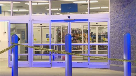 Hiram walmart. Sep 21, 2023 · The shooting took place at about 7:30 p.m. on Wednesday in the Walmart Supercenter on Jimmy Lee Smith Parkway in Hiram, a town about 20 miles northwest of Atlanta. 