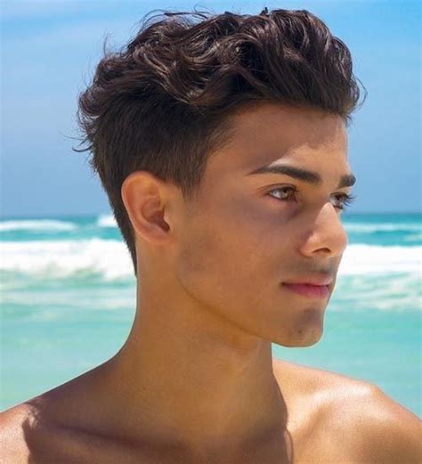 30 Top Haircuts for Hispanic Hair. Published By Brooke. Updated 01-21-2024. Prev 4 of 31 Next. Blunt Bangs Mexican Hair. @florence.hair. ... Dapper Side Part @bbs_cut_studio Some boys are born for crazy and long hairstyles, others look best .. Read More . 41 Cool Hairstyles For Men With Wavy Hair.