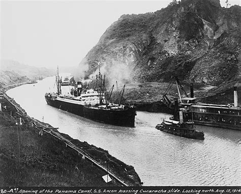 Canal de Panamá: En un discurso de 1903, el presidente Theodore Roosevelt describió el canal que quena construir en el istmo de Panamá como «la mayor proeza .... 