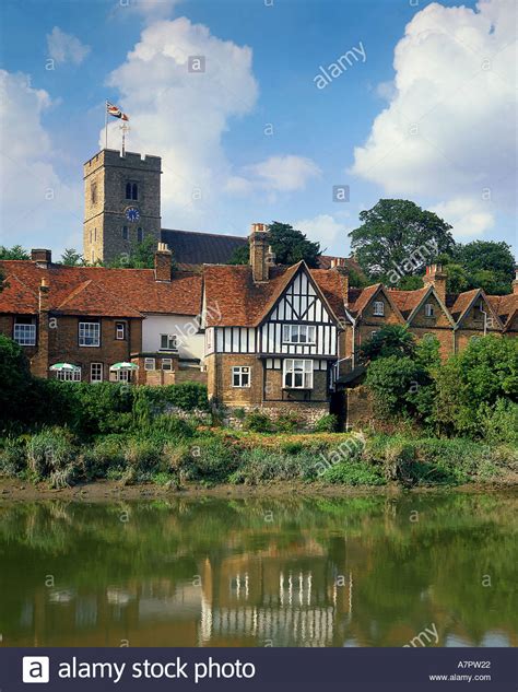 Historic medway hi-res stock photography and images - Alamy