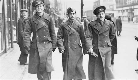 History Of The Trench Coat: Military Must To Fashion Staple