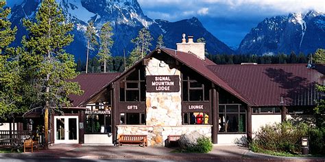 History of Signal Mountain Lodge