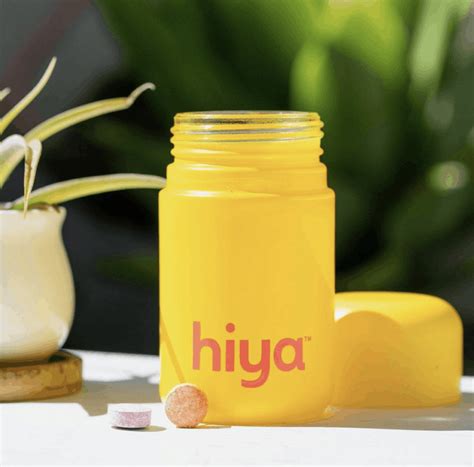 Hiya vitamin. The second huge difference between Hiya and other kids’ vitamins is the 0g of sugar per serving. Hiya found a way to make a chewable vitamin that tastes amazing without adding any sugar. Kids’ vitamins, in general, are sweetened with glucose syrup, sucrose, or sugar. When you think about it, most kids’ multivitamins are candy in disguise. 
