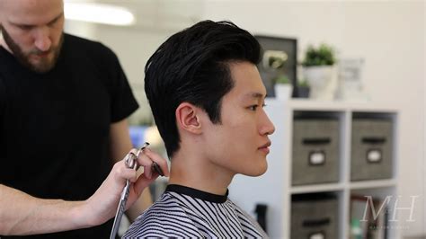 Hk malam ini live result. Arti mimpi melihat teman potong rambut jadi.