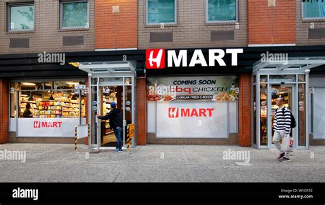 H Mart is the largest Asian supermarket chain in the U.S. with over 100 locations nationwide. The H in H Mart stands for “han ah reum,” Korean for an armful of groceries. The new Urbana store will offer produce, pantry goods, seafood, and everyday essentials, plus an in-store food hall.