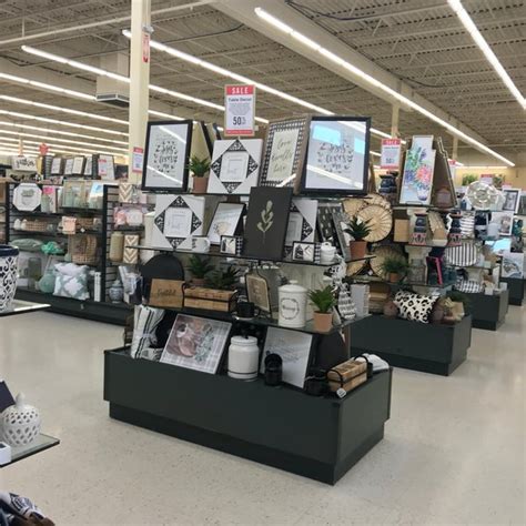 Hobby lobby lees summit. Hobby Lobby at 1015 Ne Rice Rd, Lee's Summit, MO 64086: store location, business hours, driving direction, map, phone number and other services. ... 1015 Ne Rice Rd ... 