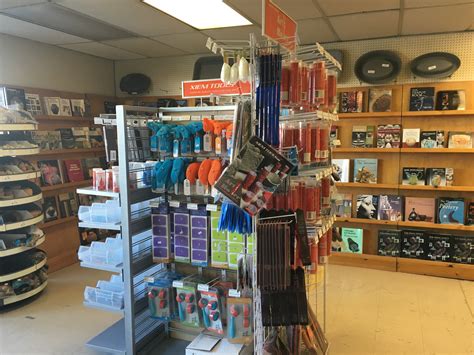 Top 10 Best Hobby Shops Near Santa Clarita, California. 1. Race Dawg RC Hobby Shop. 2. Hot Rod Hobbies. "This place is a true gem of a rc hobby shop. The staff is very attentive and willing to answer any..." more. 3.