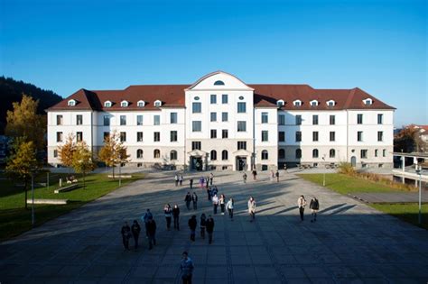 Hochbegabtenklassen und Landesgymnasium