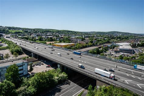 Hochtief to replace part of Schwelmetal Bridge in Wuppertal