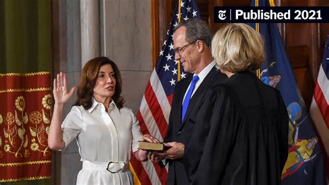 Hochul Is Sworn In: ‘I Want People to Believe in Their Government ...