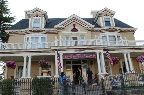 Hodgens Ryan Mansion, Butte, Montana. 30 likes · 1 talking about this. We are a diverse, happy, calm, and friendly Extended Stay and Bed and Breakfast that provides the wa Hodgens Ryan Mansion. 