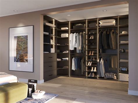 Hoe deel je een inloopkast