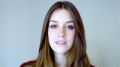 Holding eye contact with a girl. .  <a href=https://cons-teh.ru/ujivugo/kuss-and-griffit...