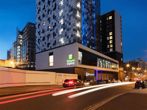 Holiday Inn Express Birmingham - City Centre, an …