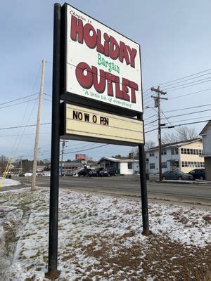 Holiday bargain outlet lewiston maine. UNLOADING A TRUCK OF GIFTS NOW!! OPEN ALL WEEKEND!! HOLIDAY BARGAIN OUTLET!! LEWISTON/WINTHROP!! HAVE A GREAT DAY!! 