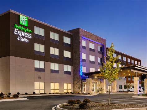 Check-in at Holiday Inn Express & Suites Alachua - Gainesville Area is from 3:00 PM, and check-out time is 11:00 AM. Contact the hotel directly for options available for early check-in or late check-out.