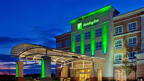 Holiday inn aurora north naperville. If you’re planning a trip and looking for comfortable, affordable accommodations, Holiday Inn Express is a brand that should be on your radar. With numerous locations worldwide, th... 