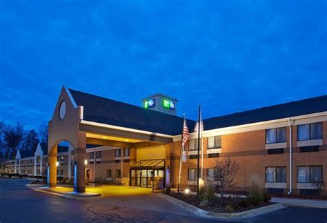 Holiday inn brighton mi. PRICE RANGE. $124 - $145 (Based on Average Rates for a Standard Room) ALSO KNOWN AS. holiday inn express - wixom hotel wixom, baymont inn wixom, wixom baymont inn. LOCATION. United States Michigan Wixom. NUMBER OF ROOMS. 110. Prices are the average nightly price provided by our partners and may not include all taxes and fees. 