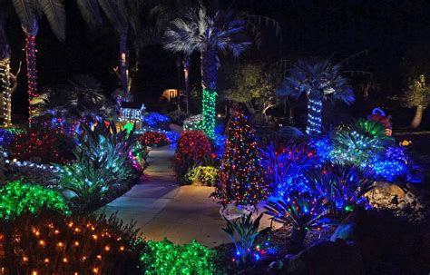 Holiday lights: Where to see them in San Diego area