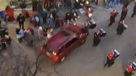 Holiday parade disaster leaves 5 dead, over 40 injured l GMA